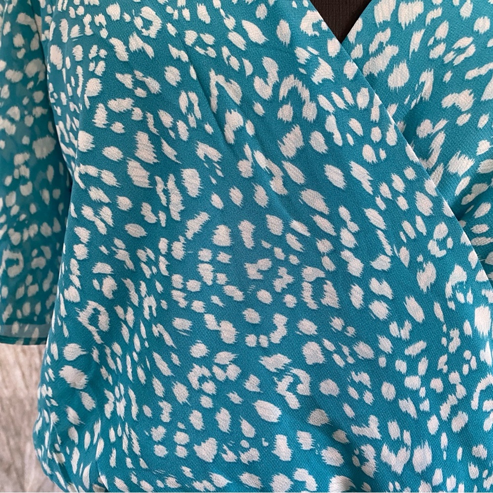 Jun & Ivy turquoise, and white floral Midi Dress - Picture 4 of 11